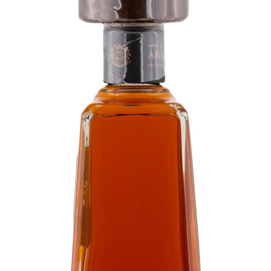 Personalised 1800 Anejo Tequila 70cl engraved bottle Personalised 1800 Anejo Tequila 70cl engraved bottle